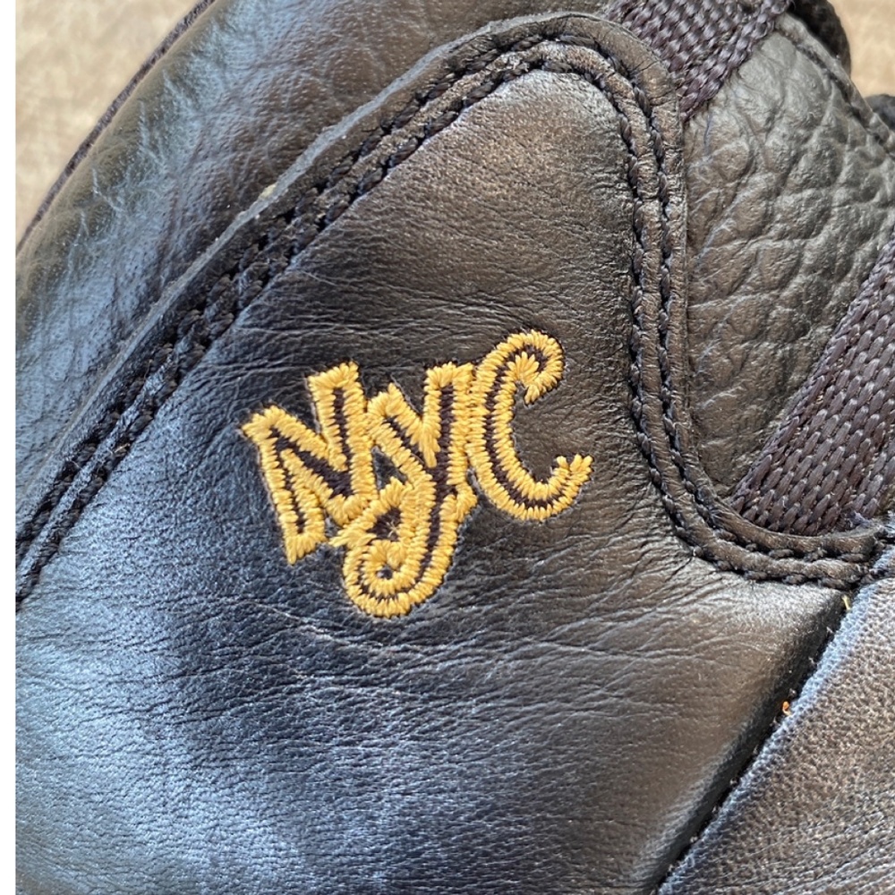 AIR JORDAN High Tops - Picture 9 of 15
